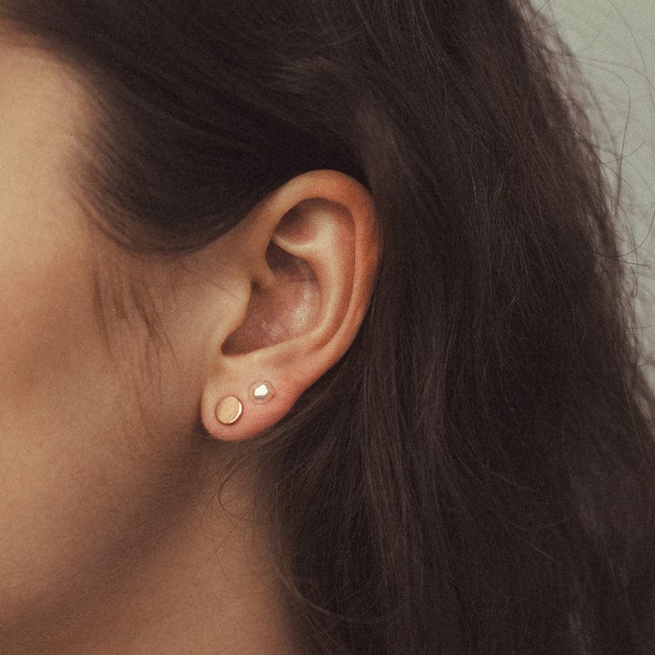 Disc Stud Earrings | Yellow Gold - Linda Tahija - Coco Blue