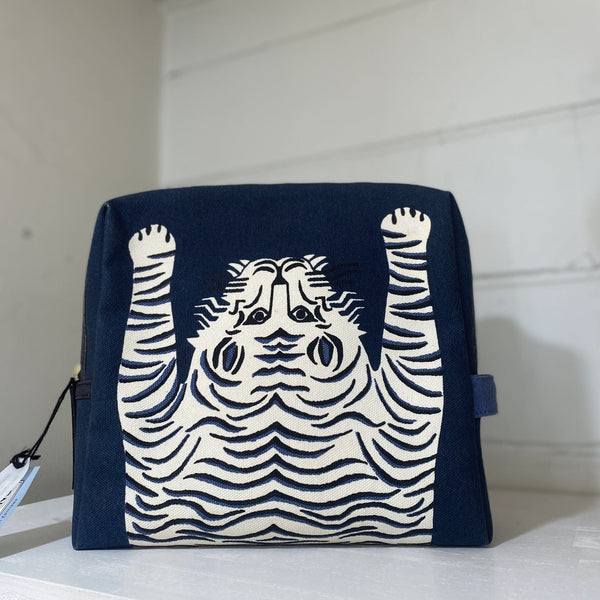 Thylacine Toiletry Bag | Blue - Inoui Editions - Coco Blue